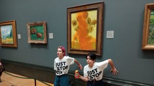 ¿Se acabó arrojar pintura o sopa de tomate a las obras de arte de los museos?