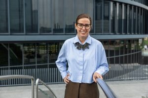 Eguidazu, experta en moda: “Un pantalón vaquero no necesita lavarse. Si tiene una mancha, cepillito. Si huele mal, la ventana”