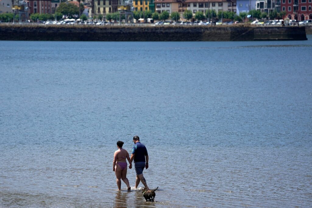 Buenas noticias en el tiempo: sigue una semana más el coto al calor extremo