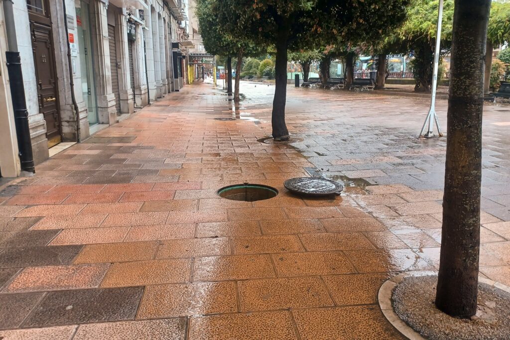 Aemet no prevé lluvias en las zonas afectadas por los incendios al menos en los próximos tres días